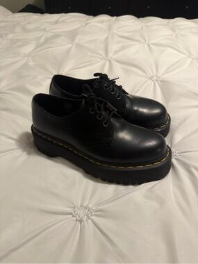 black dr.marten leather shoes